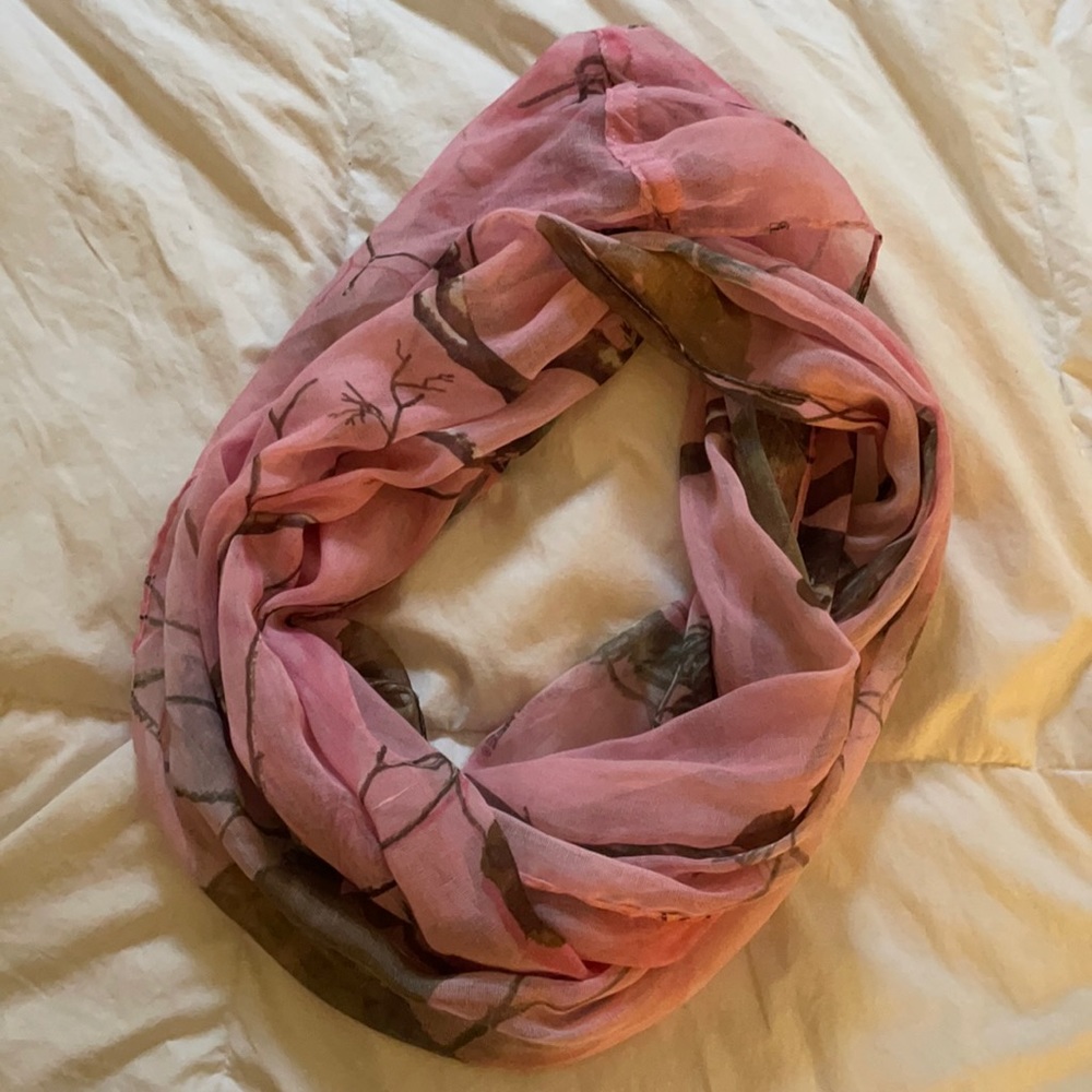 Realtree pink camo scarf